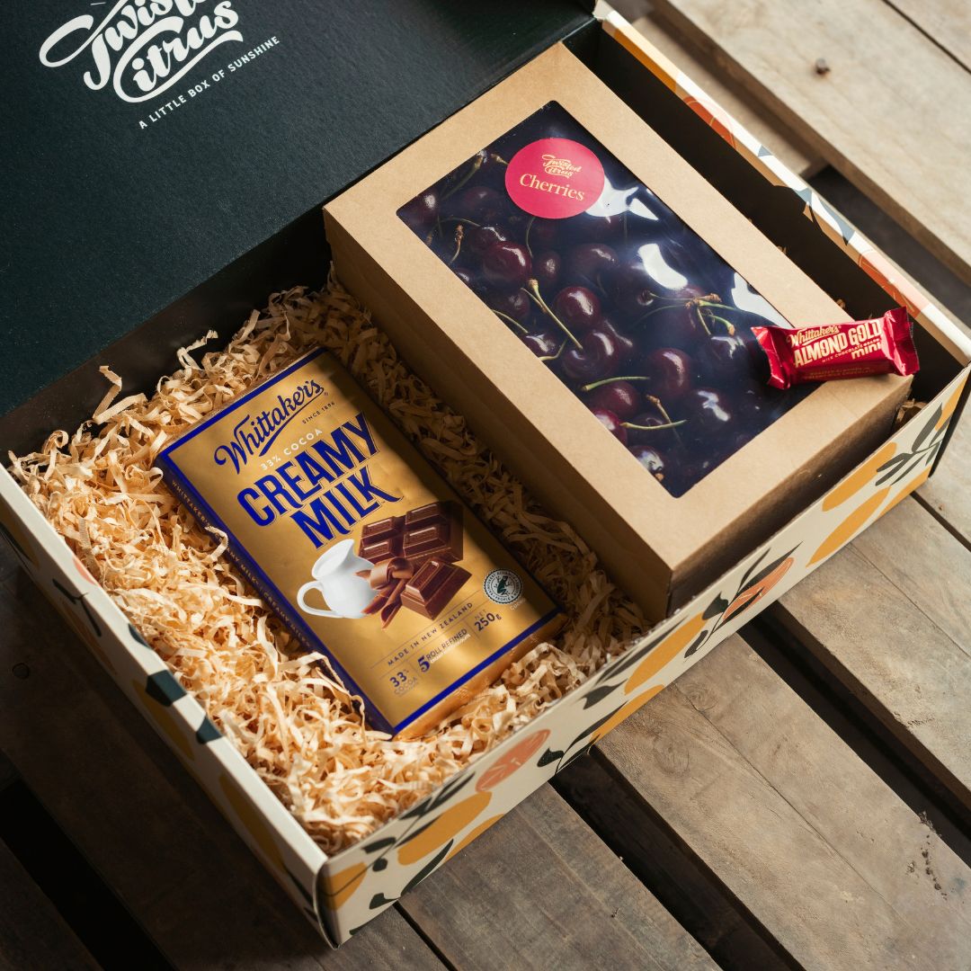 Buy Cherry & Chocolate Gift Box Online NZ